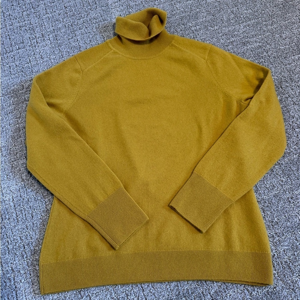 PURE 100% cashmere turtleneck sweater size 12